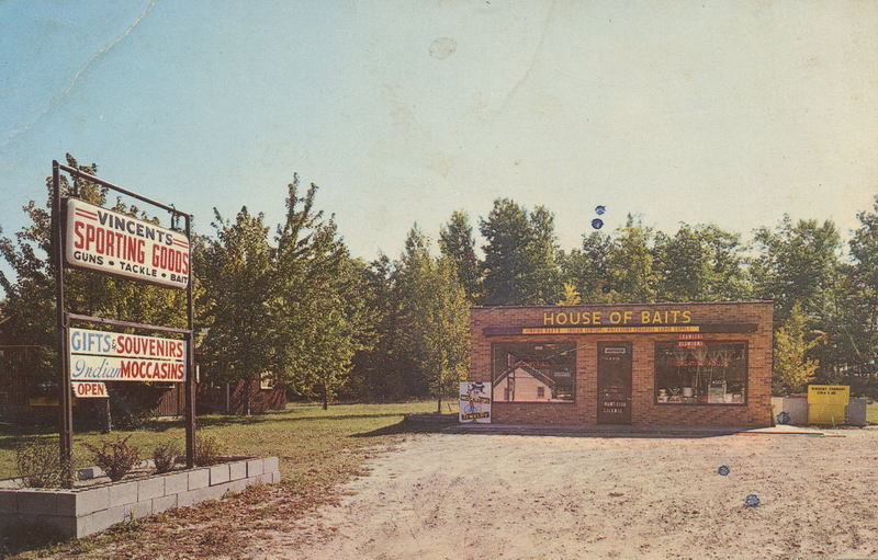Vinces House of Baits - Vintage Postcard